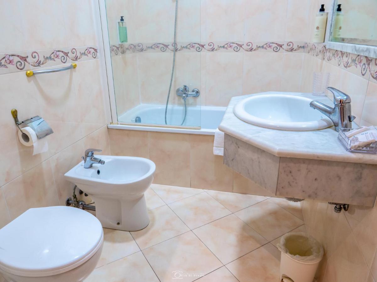 Hotel Suite Caesar Roma Eksteriør bilde