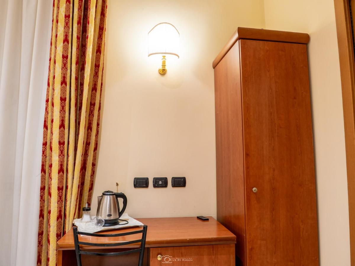 Hotel Suite Caesar Roma Eksteriør bilde