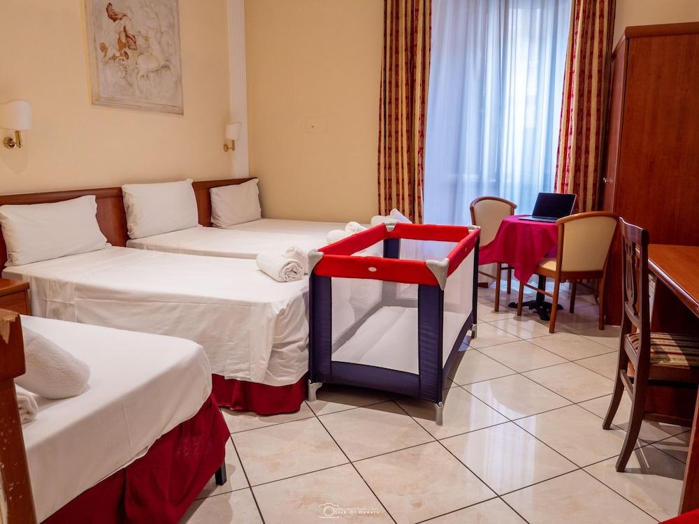 Hotel Suite Caesar Roma Eksteriør bilde