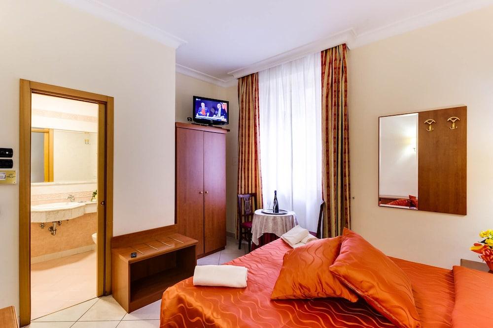Hotel Suite Caesar Roma Eksteriør bilde