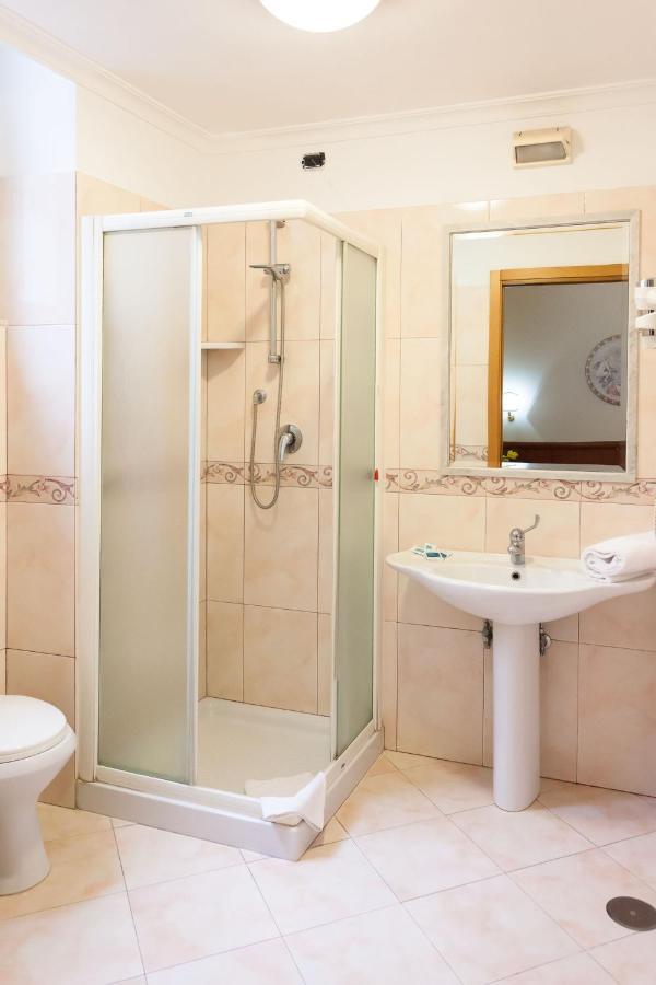 Hotel Suite Caesar Roma Eksteriør bilde
